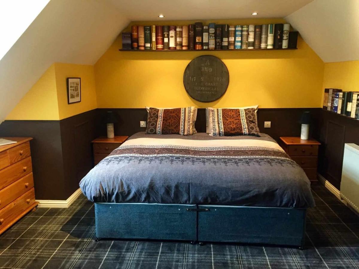 The Gables Whisky B&B Даффтаун Екстер'єр фото